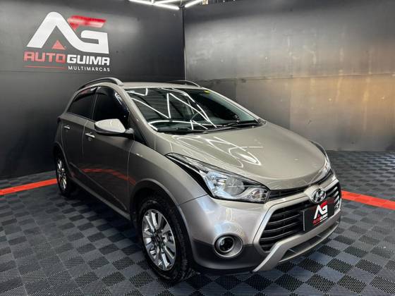 HYUNDAI HB20X 1.6 16V STYLE FLEX 4P MANUAL HYUNDAI HB20X 1.6 16V STYLE FLEX 4P MANUAL